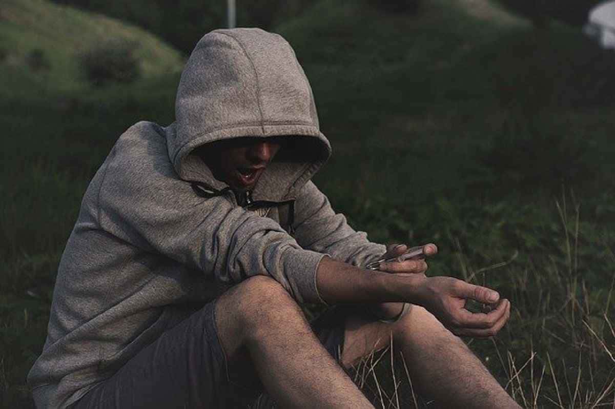 Benefícios do auxílio-doença para dependente químico, entenda como funciona