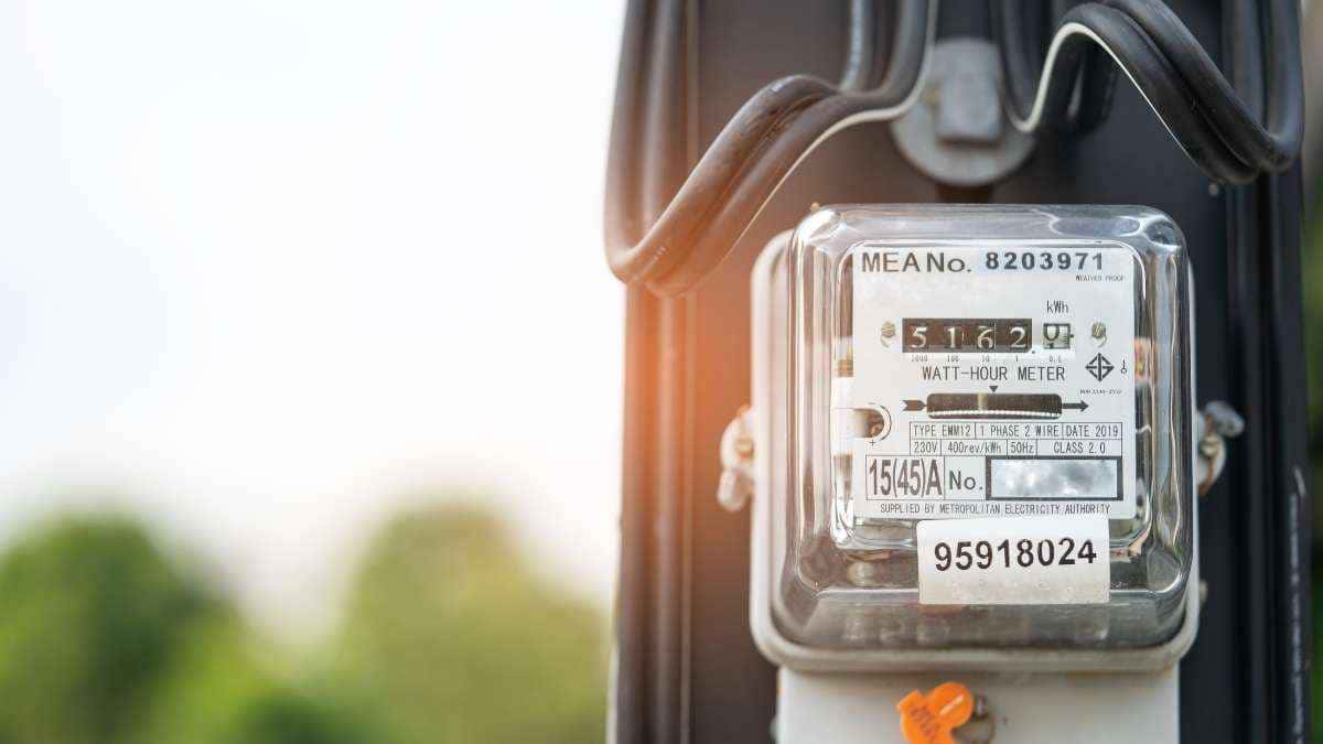 Como proceder após o corte de energia elétrica residencial?