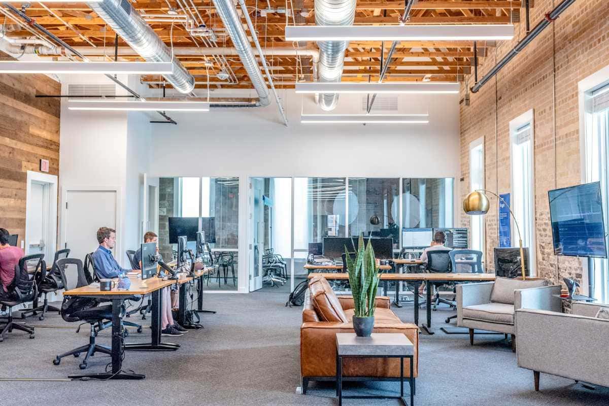 Contratos para Escritórios de Arquitetura: 7 Cláusulas Essenciais para Evitar Conflitos Jurídicos