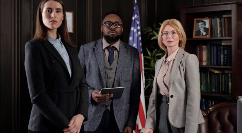 Qual advogado especialista cuida de problemas com bancos